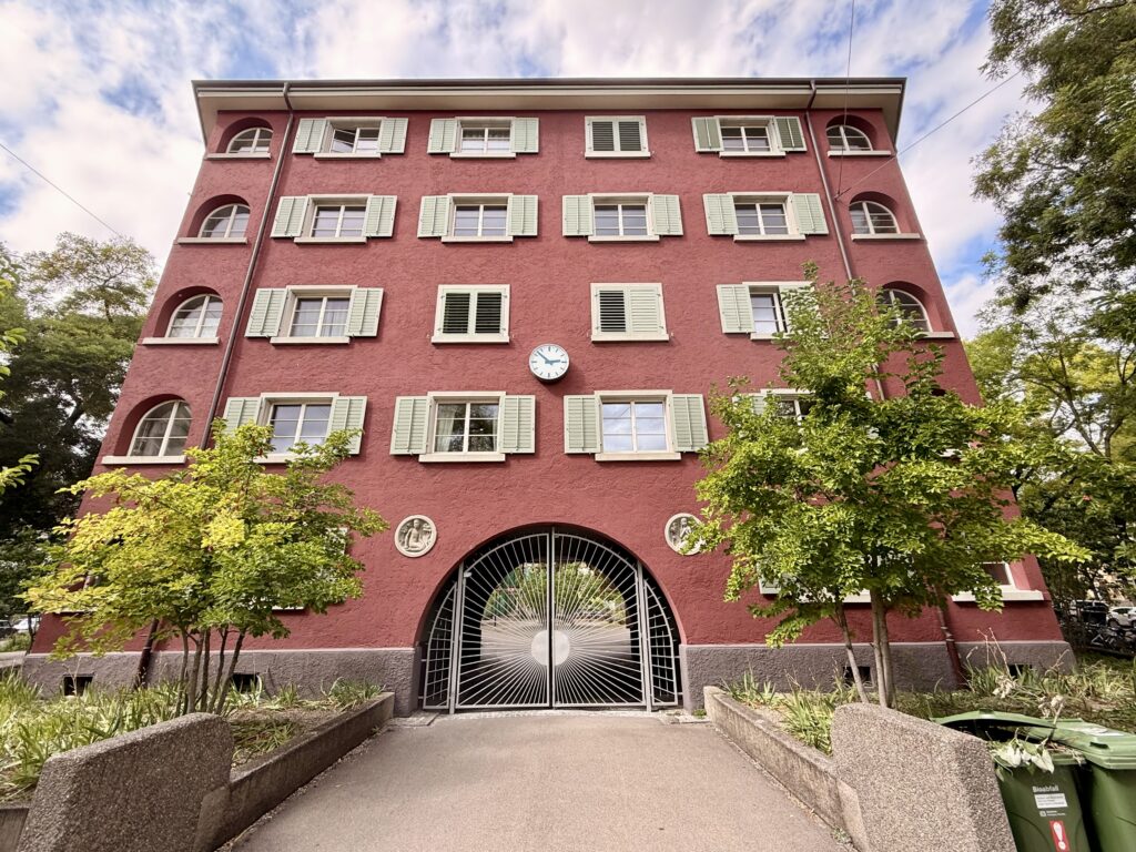 Außenansicht der Kolonie Industrie 2